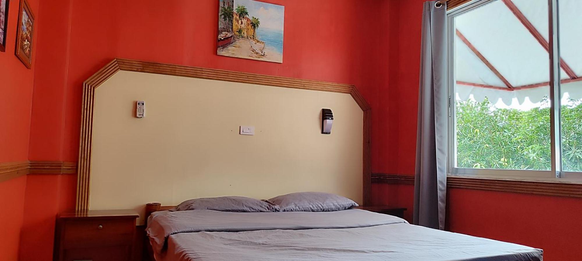 Mango House *